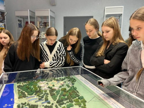 Путешествие в музей центра Путешествие в музей центра