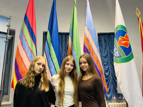 Посещение музея истории НДЦ «Зубренок» Посещение музея истории НДЦ «Зубренок»