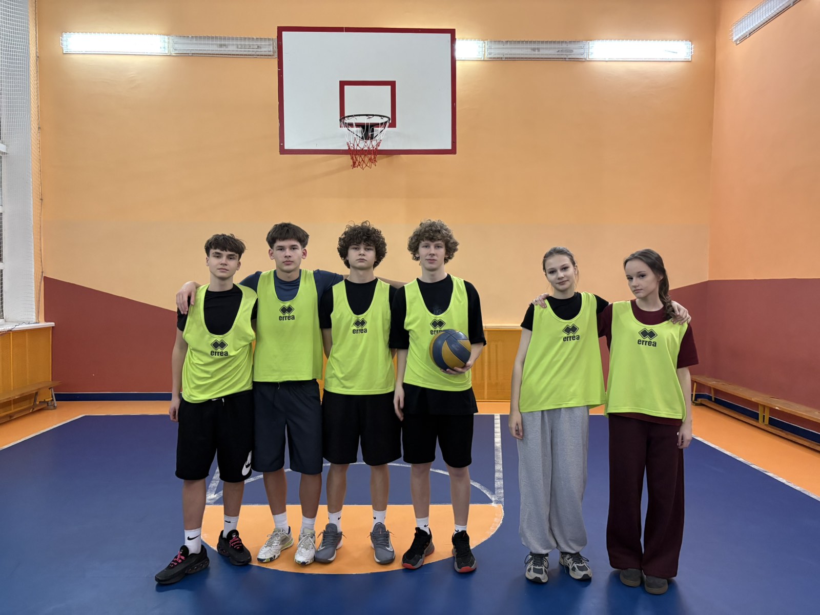 «Мяч над сеткой»