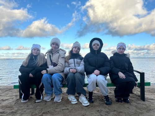 Ребята-зубрята знакомятся с территорией НДЦ «Зубренок»