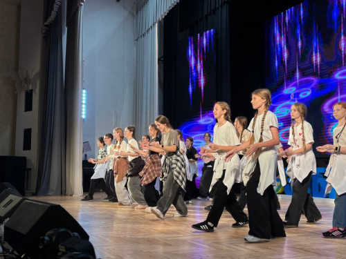 Конкурс танцевальной игры «Что скажет танец?»