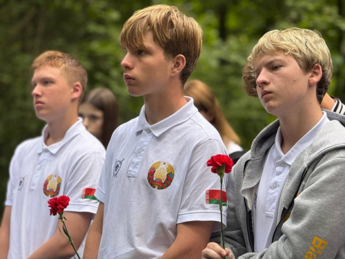 Место, где замирает время: мемориальный комплекс «Хованщина» Место, где замирает время: мемориальный комплекс «Хованщина»
