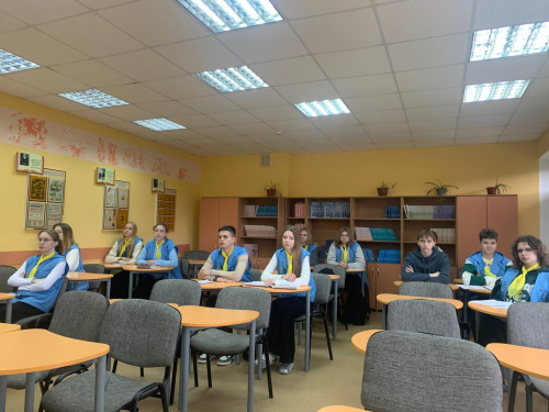 Четвертый этап республиканского интеллектуального конкурса юных историков