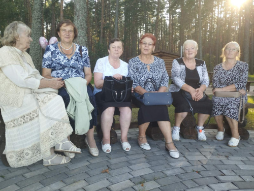 Ветеранам труда – уважение, почет и благодарность Ветеранам труда – уважение, почет и благодарность