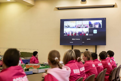 Международный телемост «Эстафета добрых традиций» объединил детей из России, Беларуси и Индии Международный телемост «Эстафета добрых традиций» объединил детей из России, Беларуси и Индии