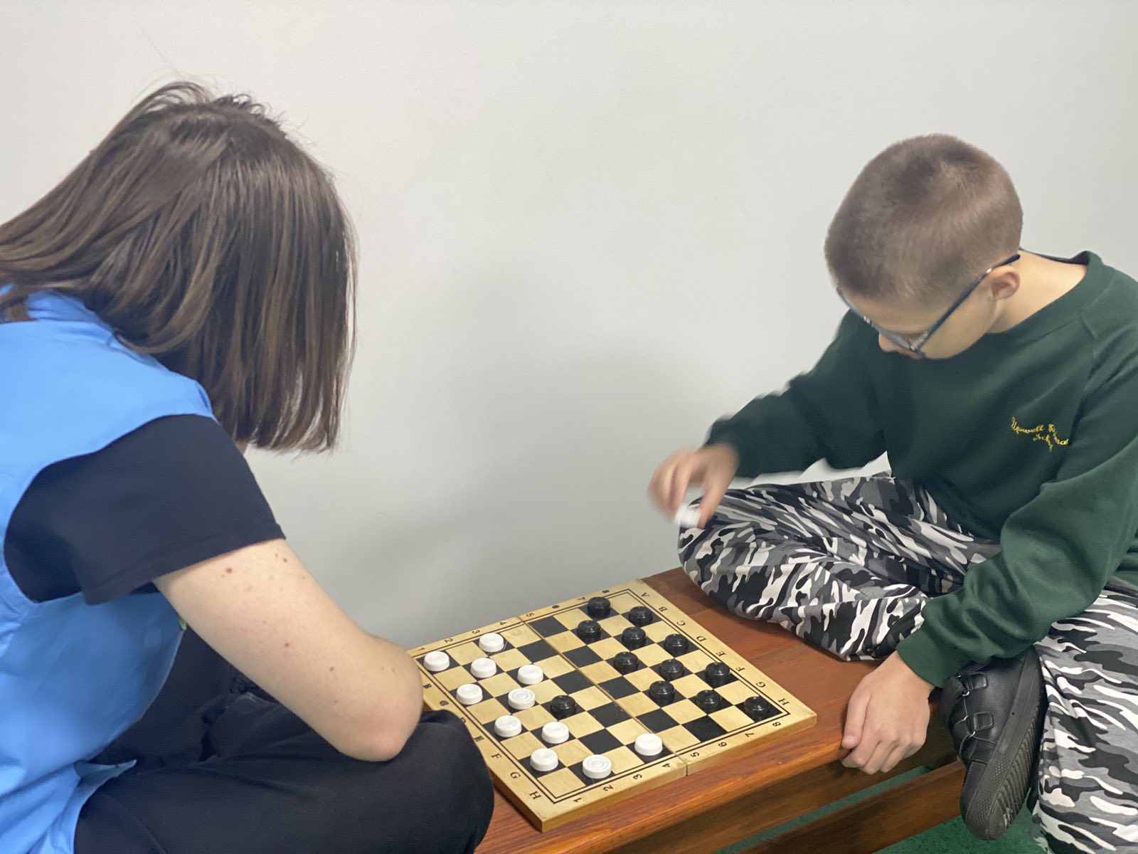 Соревнования по шашкам и шахматам Соревнования по шашкам и шахматам