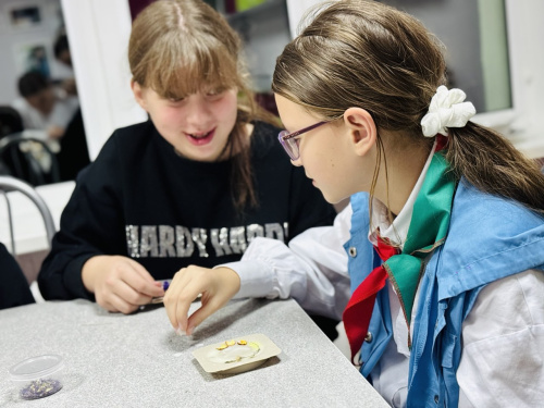 ЗАПАХ ОСЕНИ В КАРМАНЕ И В ШКАФУ