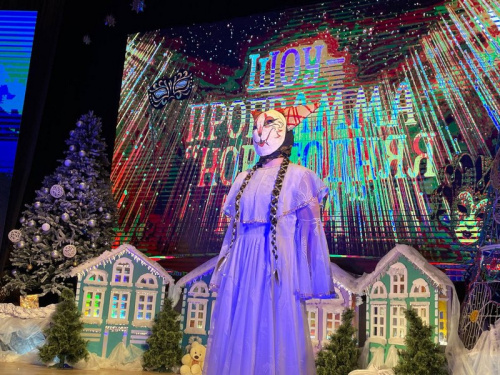 Новогодняя маска