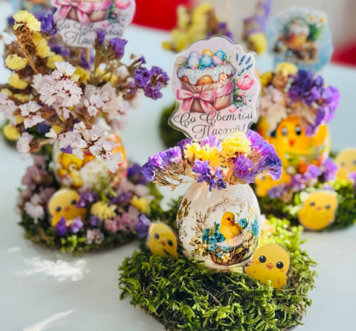 Тепло Пасхи и дружбы