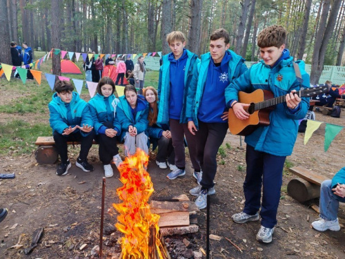 «Весело, активно жизнь в «Зубренке» позитивна» «Весело, активно жизнь в «Зубренке» позитивна»